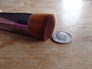 Flat buffing brush