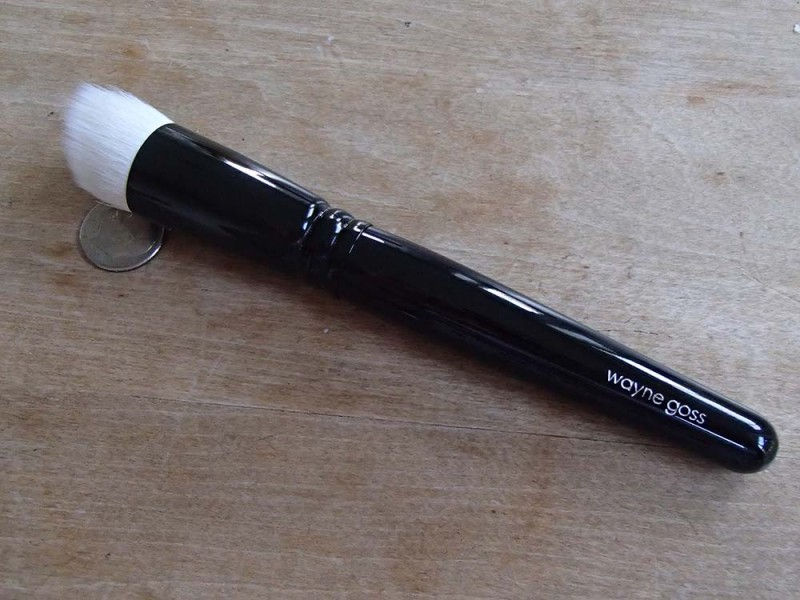 Wayne Goss 01 Foundation Brush