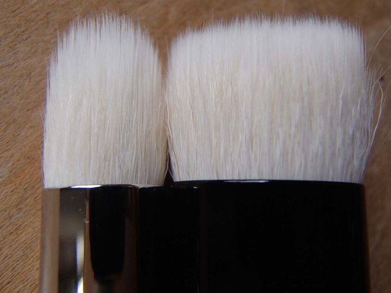 Wayne Goss 01 Foundation Brush