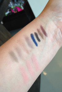 Jouer Swatches