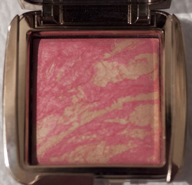 Hourglass Ambient Lighting Blush Luminous Flush