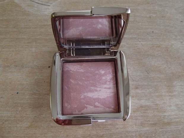 Hourglass Ambient Lighting Blush Mood Exposure