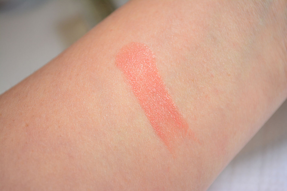 Dior Addict Lipstick #643 Diablotine swatch