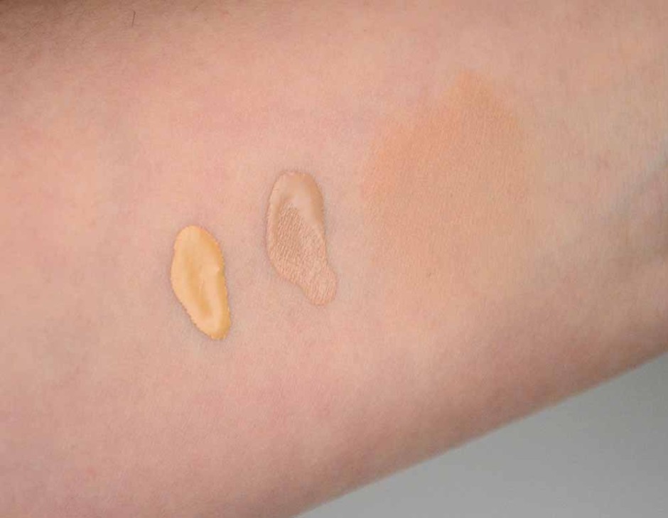 YSL Touche Eclat Foundation Reformulated Swatch