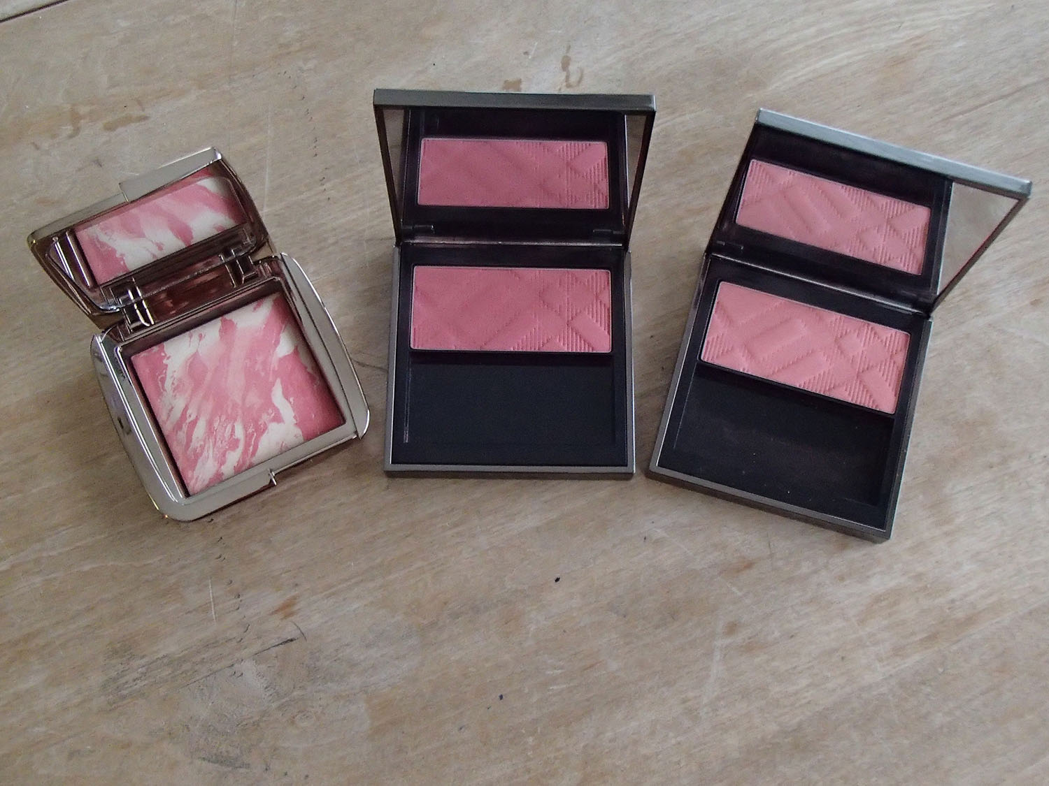 Hourglass Ambient Lighting Blush Diffused Heat Comparison