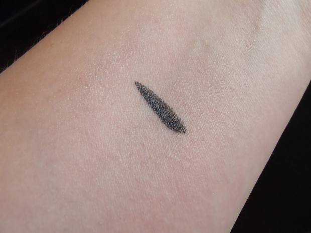 Rouge Bunny Rouge Raven Glazer Lacquer Eyeliner