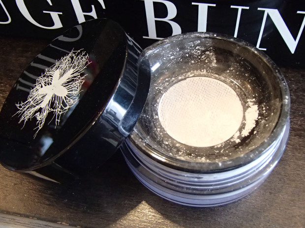 Rouge Bunny Rouge Diaphanous Impalpable Finishing Powder